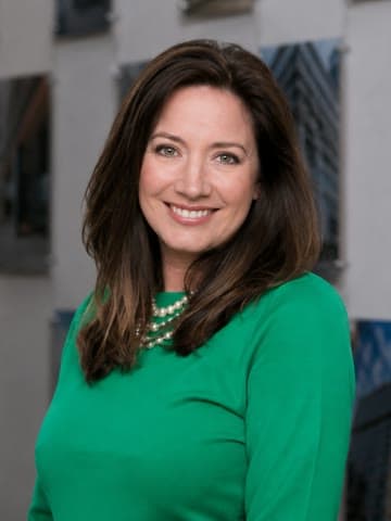 Portrait of attorney Sarah Holmes